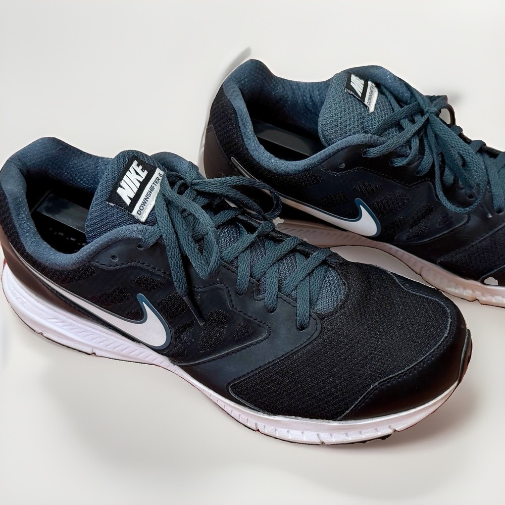Nike Downshifter 6 Training Sneakers Black & Gray  Men's Size 9.5
